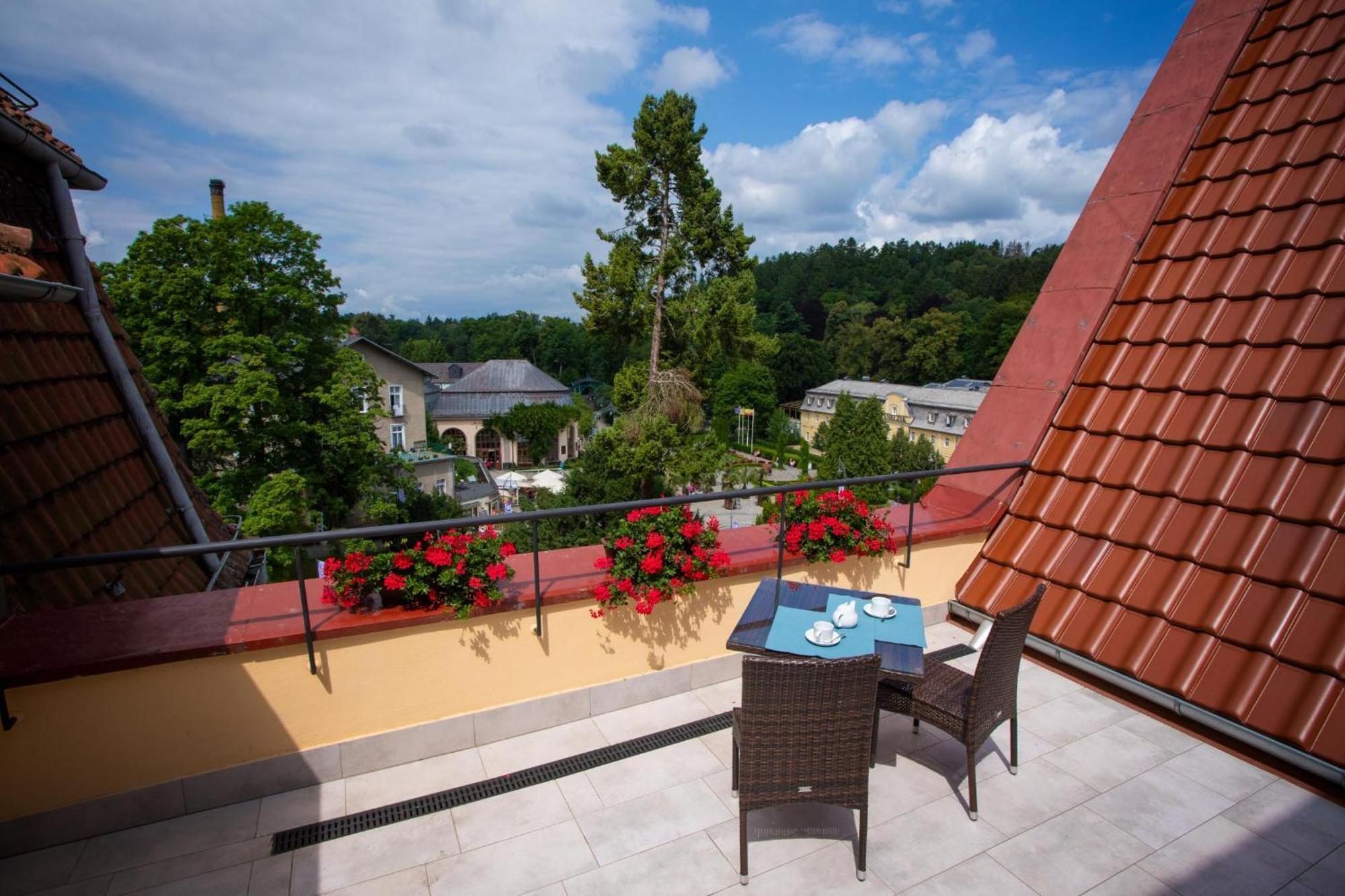 Hotel Polonia Kudowa-Zdrój Esterno foto