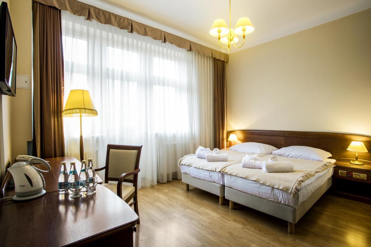 Hotel Polonia Kudowa-Zdrój Esterno foto